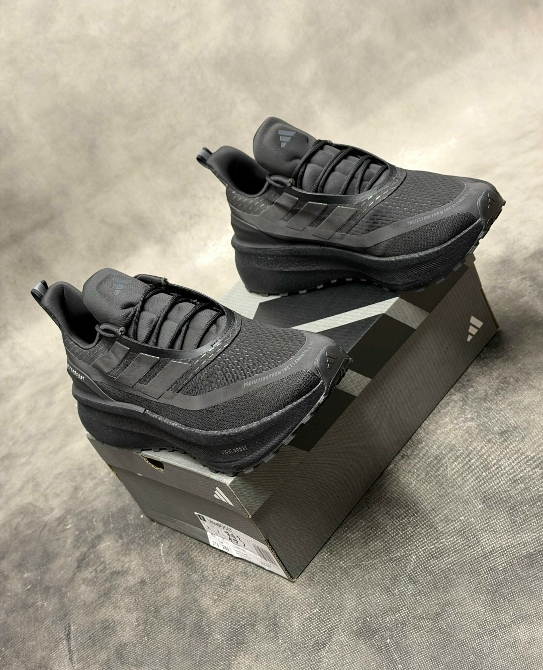 кроссовки adidas,кроссовки мужские adidas,кроссовки adidas ultraboost,кроссовки adidas ultraboost light,черные кроссовки adidas