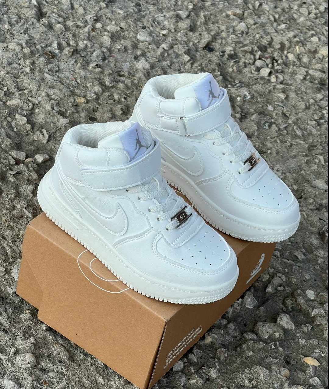 зимние кроссовки мужские найк белые аир форсе,кросcовки nike air force 1,кроссовки зимние nike air force,зимние женские, мужские кроссовки на меху nike air force белые,кроссовки