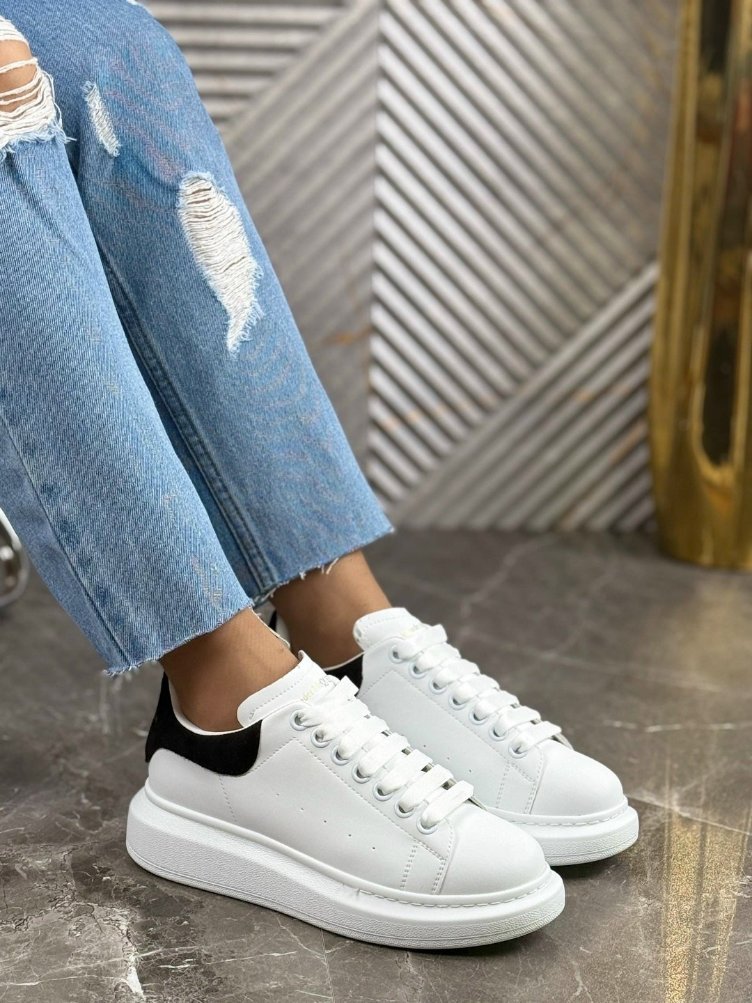 alexander mcqueen кроссовки женские,кроссовки alexander mcqueen alexander mcqueen,alexander mcqueen кеды,кроссовки alexander mcqueen,кроссовки alexander mcqueen белые