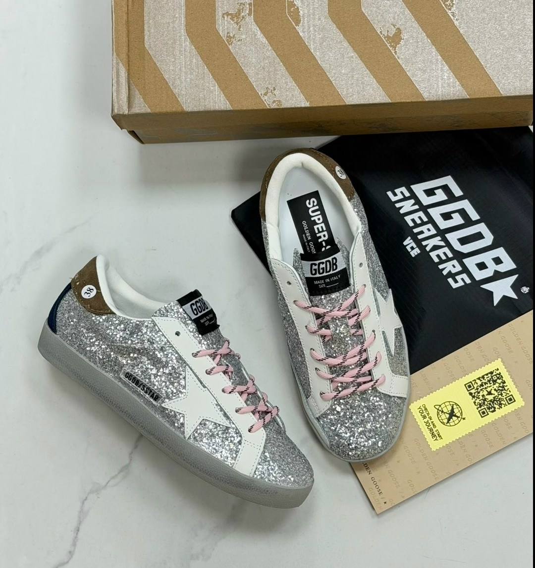 ,кеды golden goose женские,golden goose кеды super-star с блестками серебристый,hi star glitter sneakers in silver golden goose,кеды golden goose