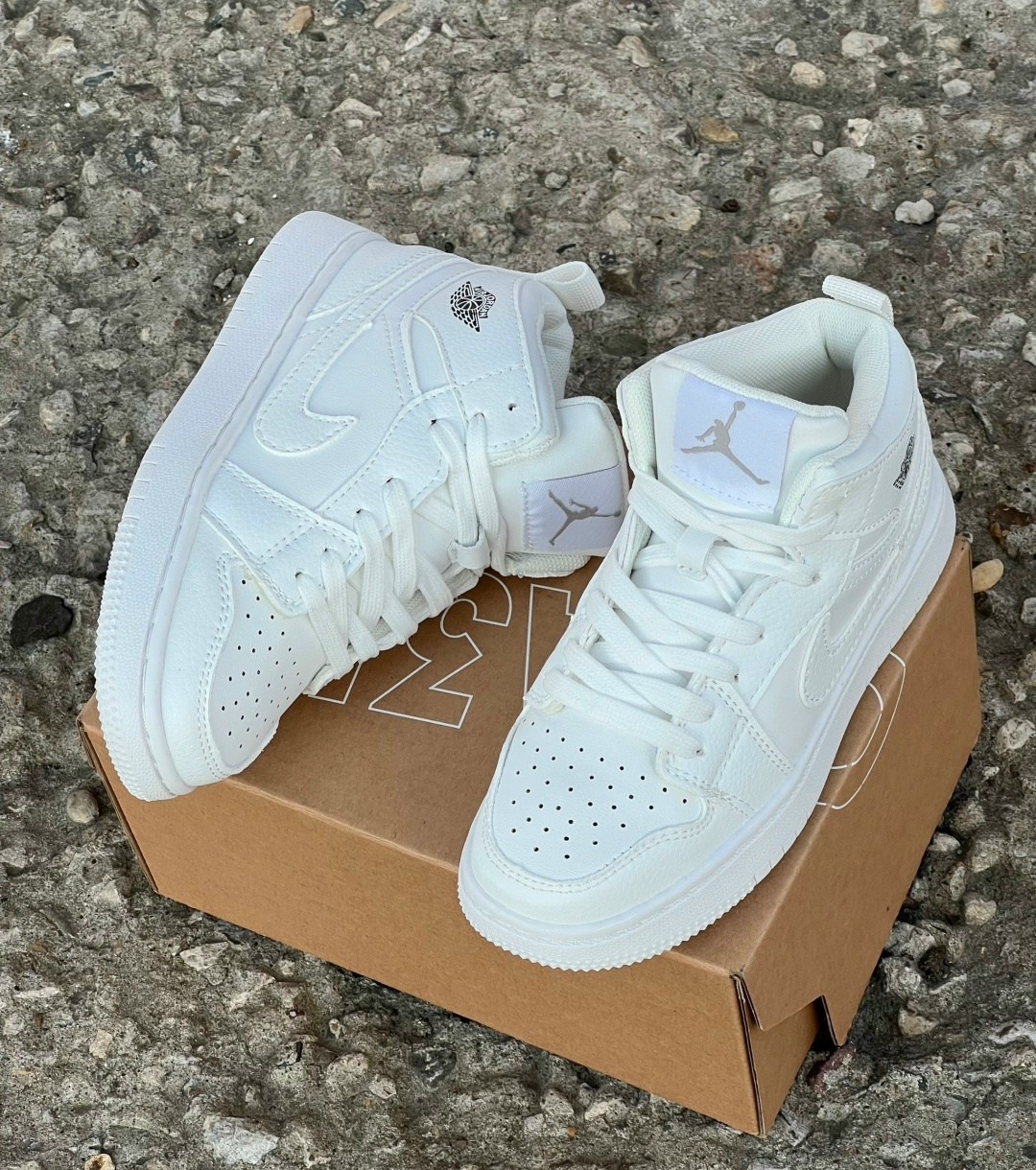 air jordan 1 mid triple white,кроссовки,кроссовки мальчику,кроссовки женскиe,женские кроссовки nike