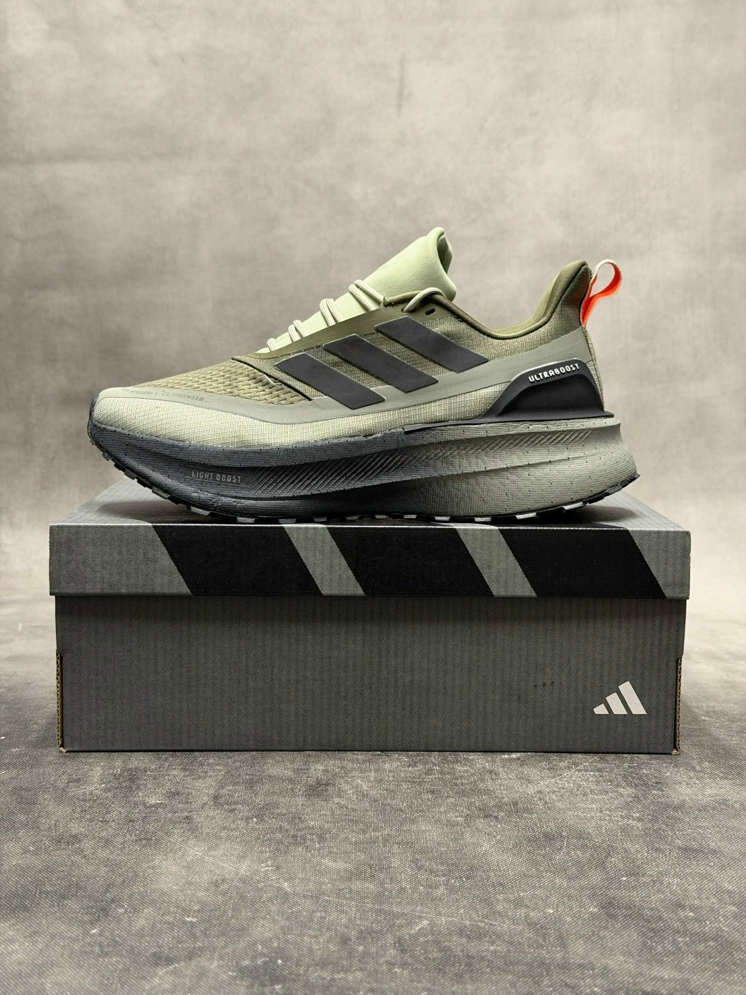 кроссовки adidas,кроссовки мужские adidas,кроссовки adidas ultraboost,кроссовки adidas ultraboost light,черные кроссовки adidas
