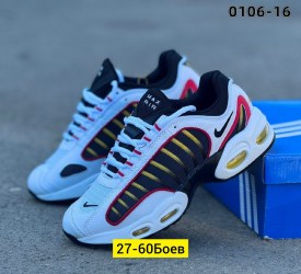Кроссовки