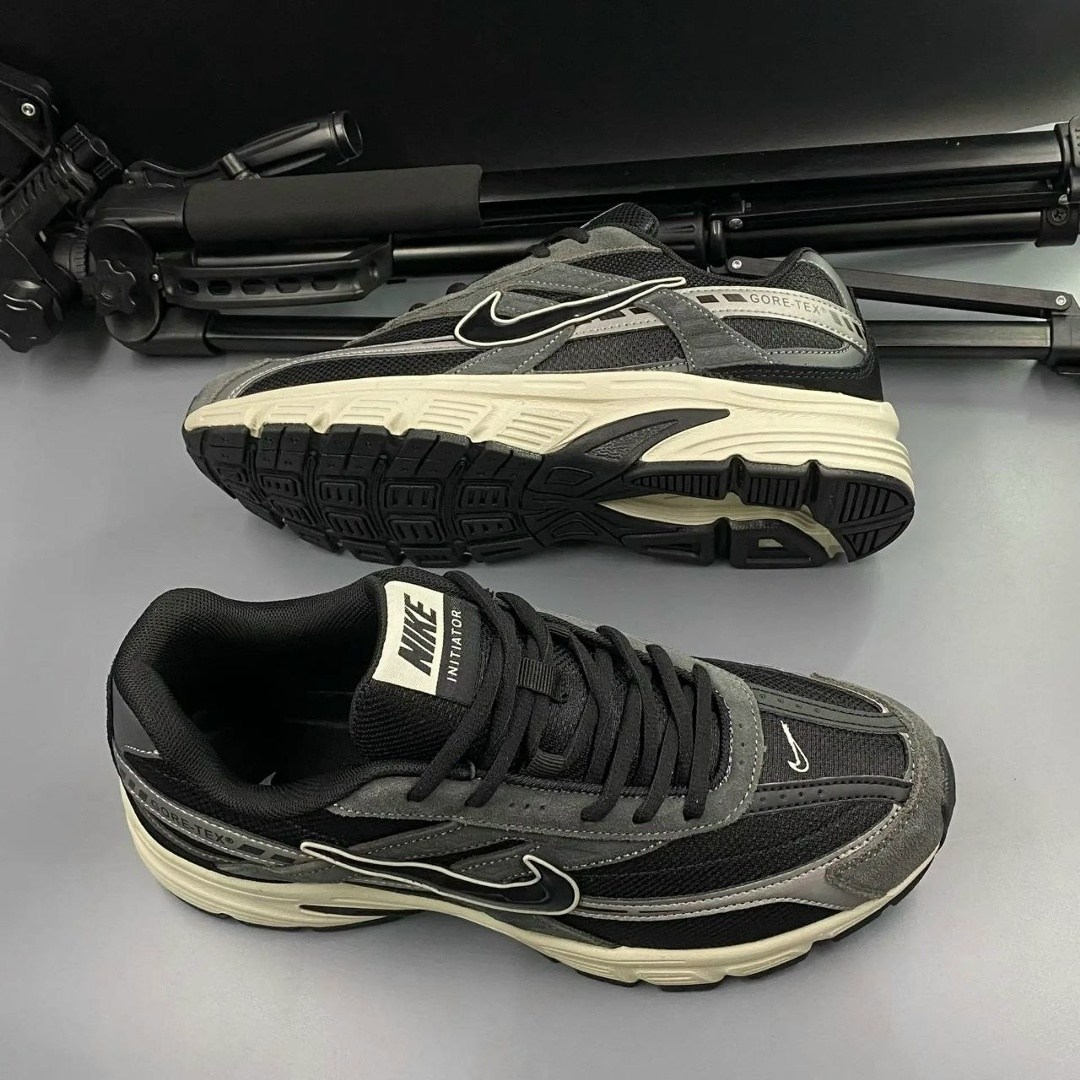 кроссовки nike initiator,кроссовки nike initiator black and silver,кроссовки nike initiator 'anthracite cool grey',кроссовки мужские nike initiator графитовые ib3083-001,мужские кроссовки nike