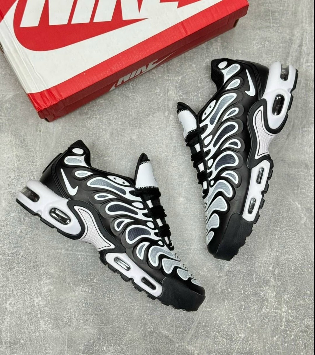 кроссовки nike air max tn plus,кроссовки nike air max plus,nike air max plus tn,кроссовки,кроссовки nike air max plus drift