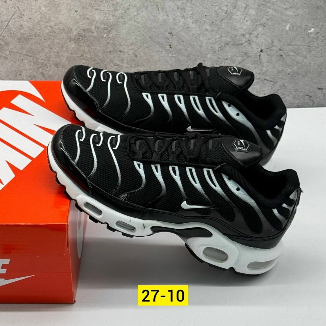 кроссовки nike air max plus tn,кроссовки мужские nike air max tn plus,nike air max tn plus,мужские кроссовки nike air max plus tn black silver green,nike air max plus