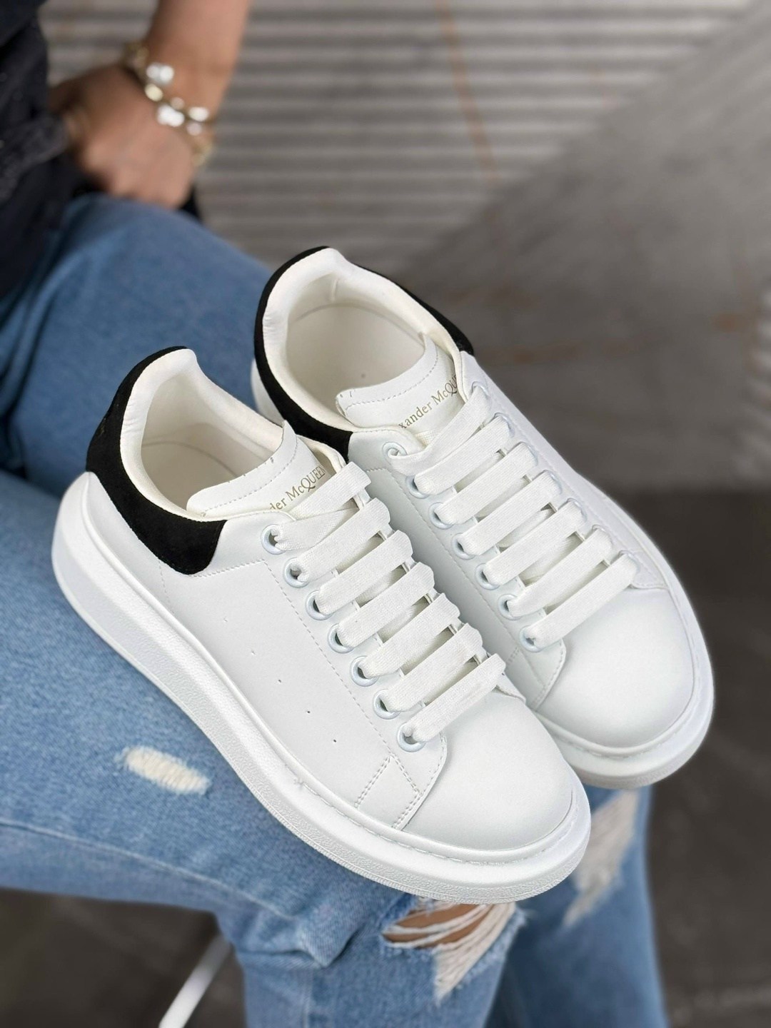 alexander mcqueen кроссовки женские,кроссовки alexander mcqueen alexander mcqueen,alexander mcqueen кеды,кроссовки alexander mcqueen,кроссовки alexander mcqueen белые