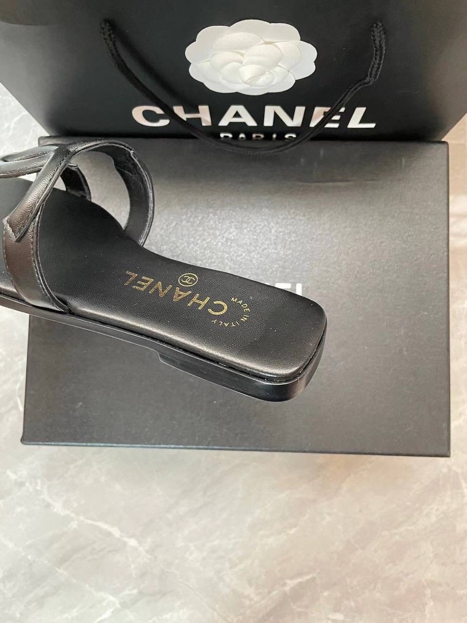 chanel шлепанцы женские,шлепанцы chanel,шлепанцы шанель черные,шлепки шанель,женские шлепанцы