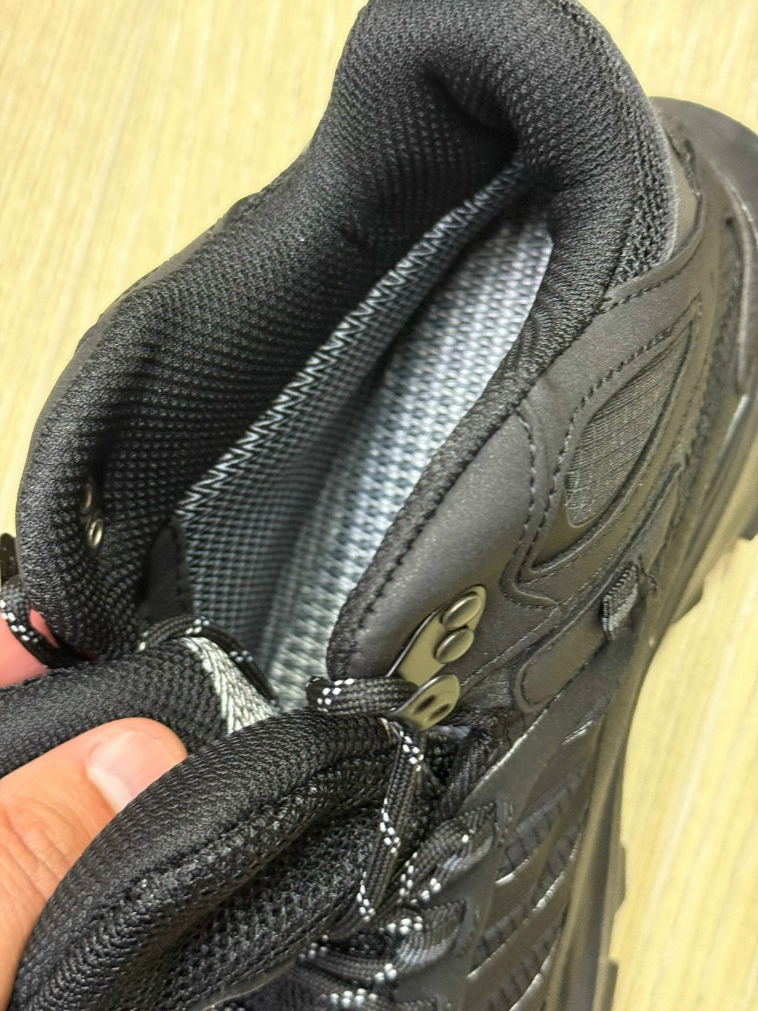 кроссовки мужские зимние gore tex adidas 303266778,мужские зимние спортивные ботинки baas gore tex черные 44,кроссовки мужские зимние(термо) adidas terrex,зимние мужские ботинки baas - м (gore tex) че