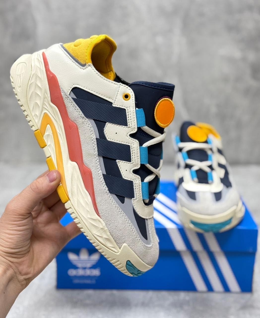 кроссовки adidas,кроссовки,кроссовки adidas niteball,кроссовки adidas ozweego,кроссовки оригинал