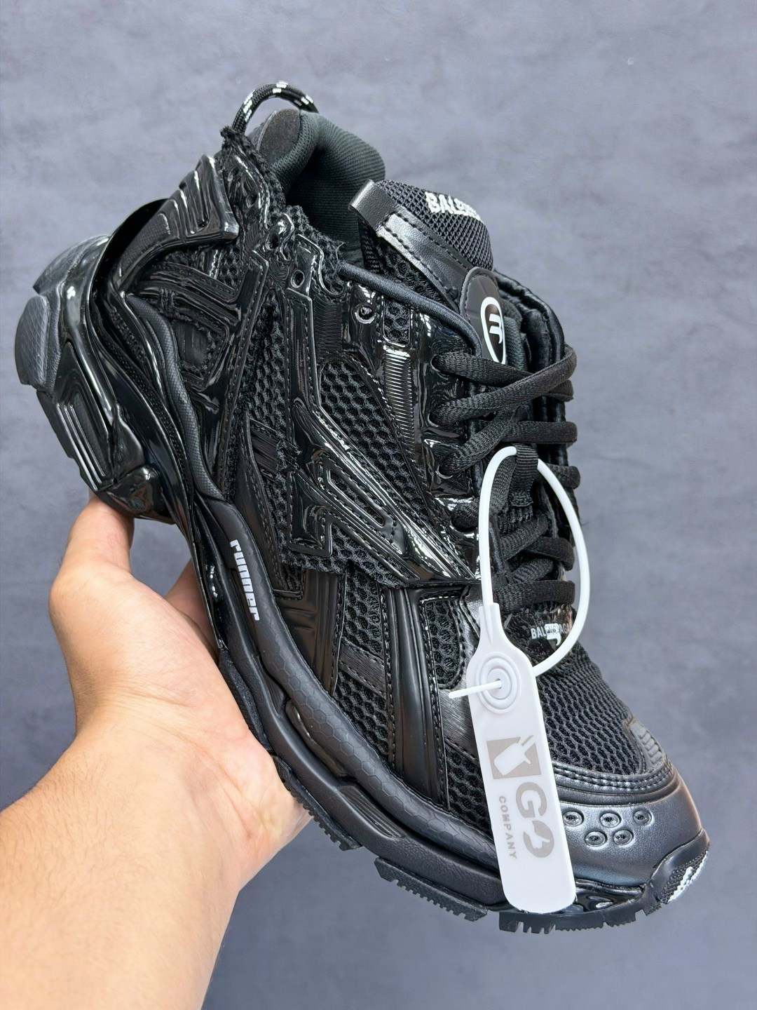 беговые кроссовки balenciaga черный,мужские кроссовки balenciaga runner черные,кроссовки balenciaga runner,кроссовки balenciaga,balenciaga черные кроссовки