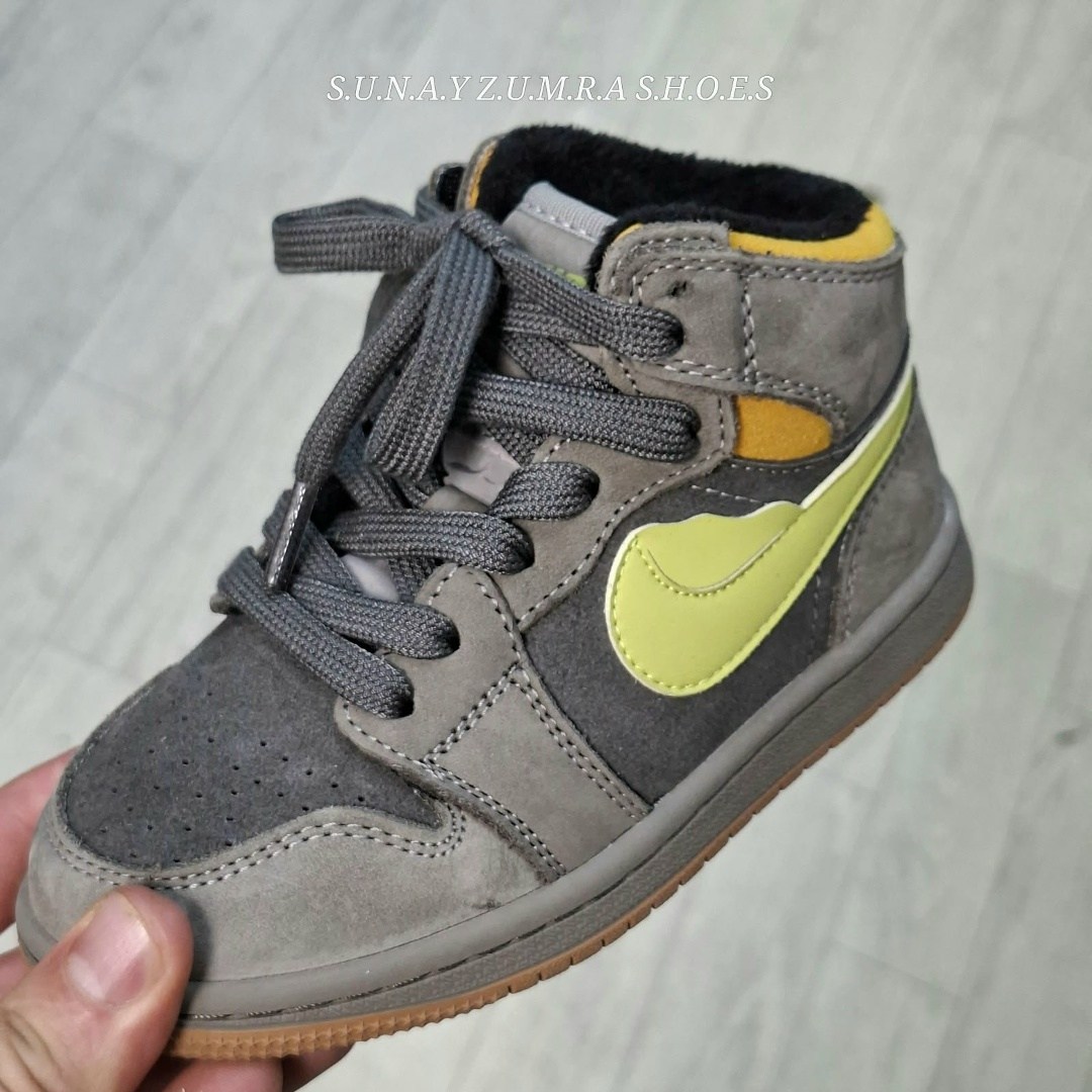 air jordan 1 mid light smoke grey,jordan 1 mid light smoke grey,nike air jordan 1 mid,кроссовки nike air jordan 1 mid light smoke grey,nike air jordan 1 mid grey