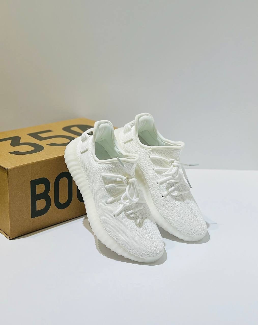 adidas yeezy boost 350 v 2,adidas yeezy boost,adidas yeezy boost 350 белые женские,кроссовки adidas yeezy boost 350,adidas yeezy boost 350