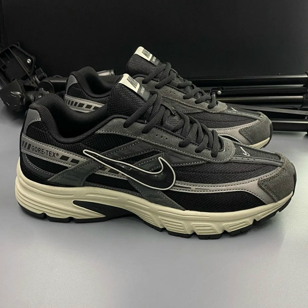 кроссовки nike initiator,кроссовки nike initiator black and silver,кроссовки nike initiator 'anthracite cool grey',кроссовки мужские nike initiator графитовые ib3083-001,мужские кроссовки nike