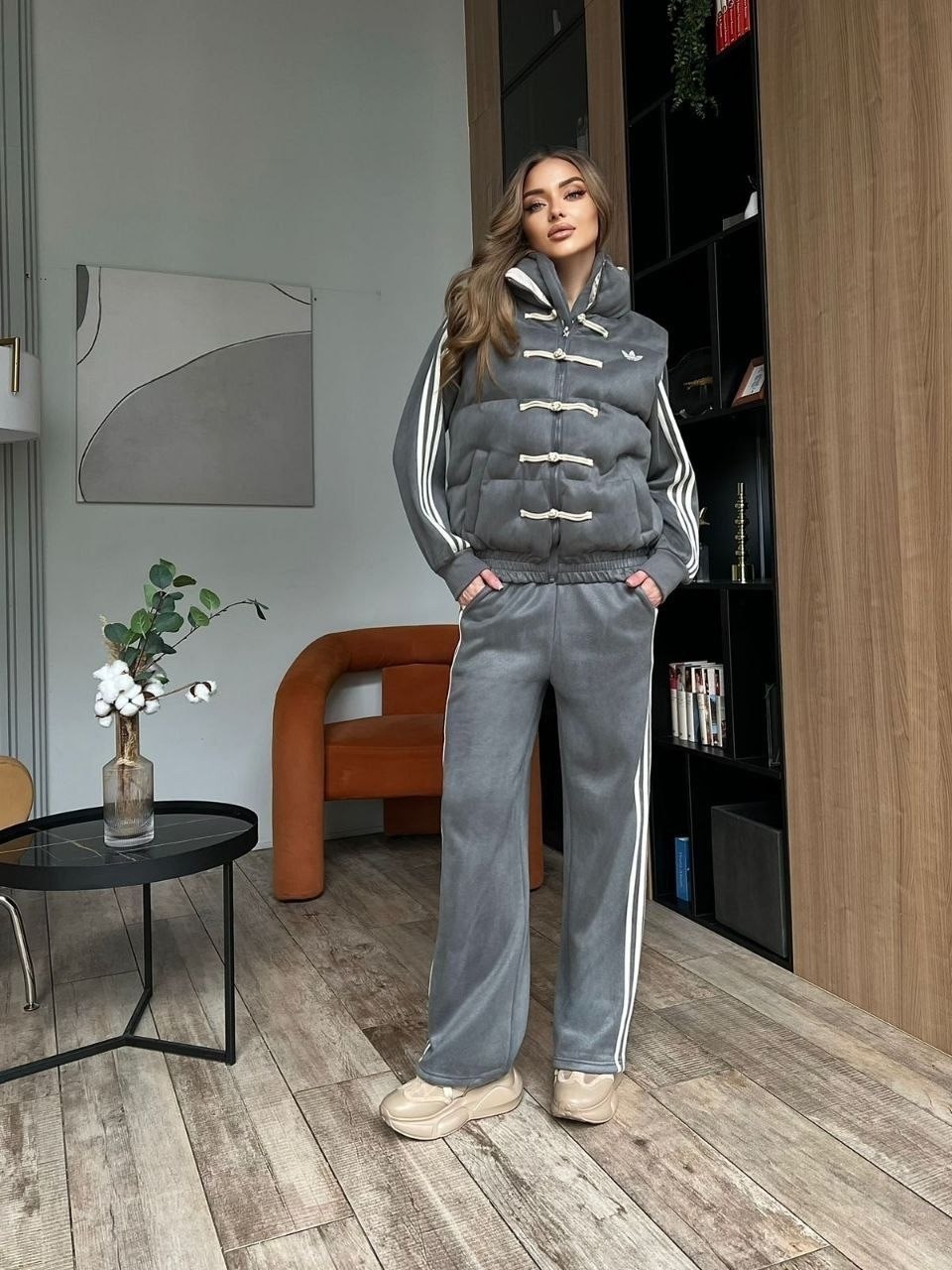 серый женский костюм тройка miu miu,стильные костюмы,cпортивный костюм женский теплый,костюм женский тройка,cпортивный костюм женский на флисе