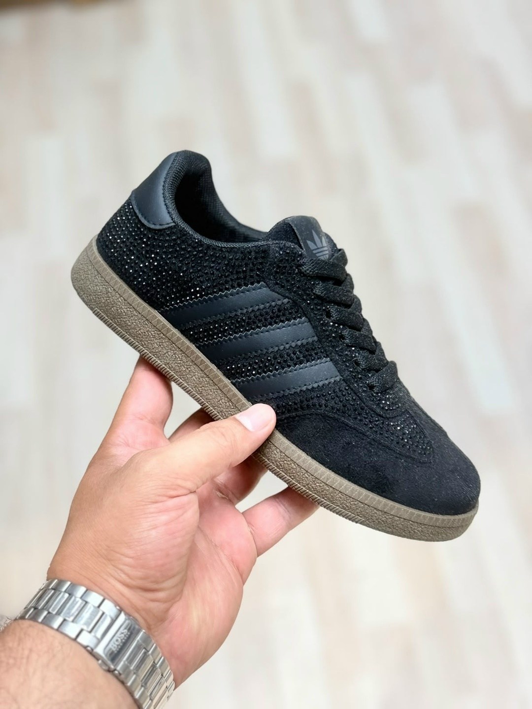 ,кроссовки adidas,кроссовки женскиe,кроссовки adidas spezial,адидас самба буст