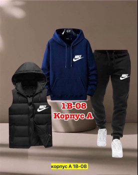 Костюм
