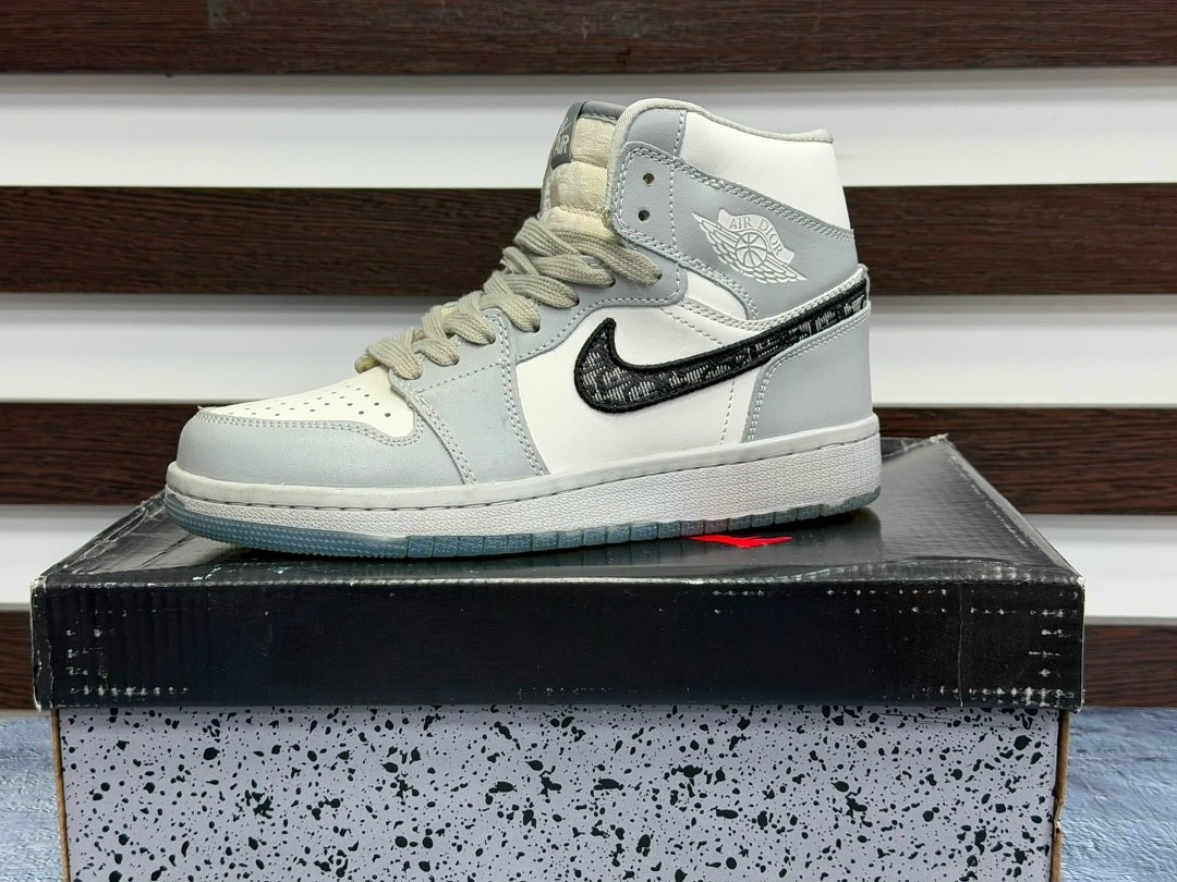 женские кроссовки nike air jordan 1 mid,кроссовки женские nike air jordan 1,nike air jordan 1 mid,nike air jordan 1,air jordan 1 high zoom pink glaze