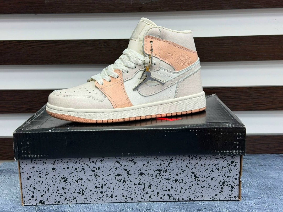 женские кроссовки nike air jordan 1 mid,кроссовки женские nike air jordan 1,nike air jordan 1 mid,nike air jordan 1,air jordan 1 high zoom pink glaze