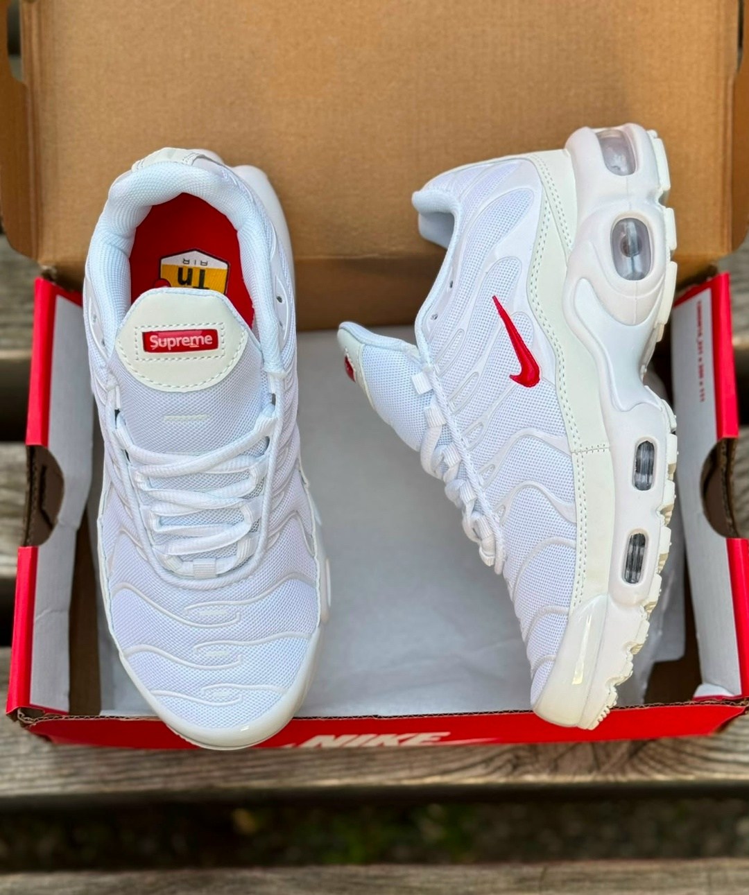 кроссовки,nike air max plus tn,supreme x nike air max plus tn,низкие кроссовки,nike air max plus