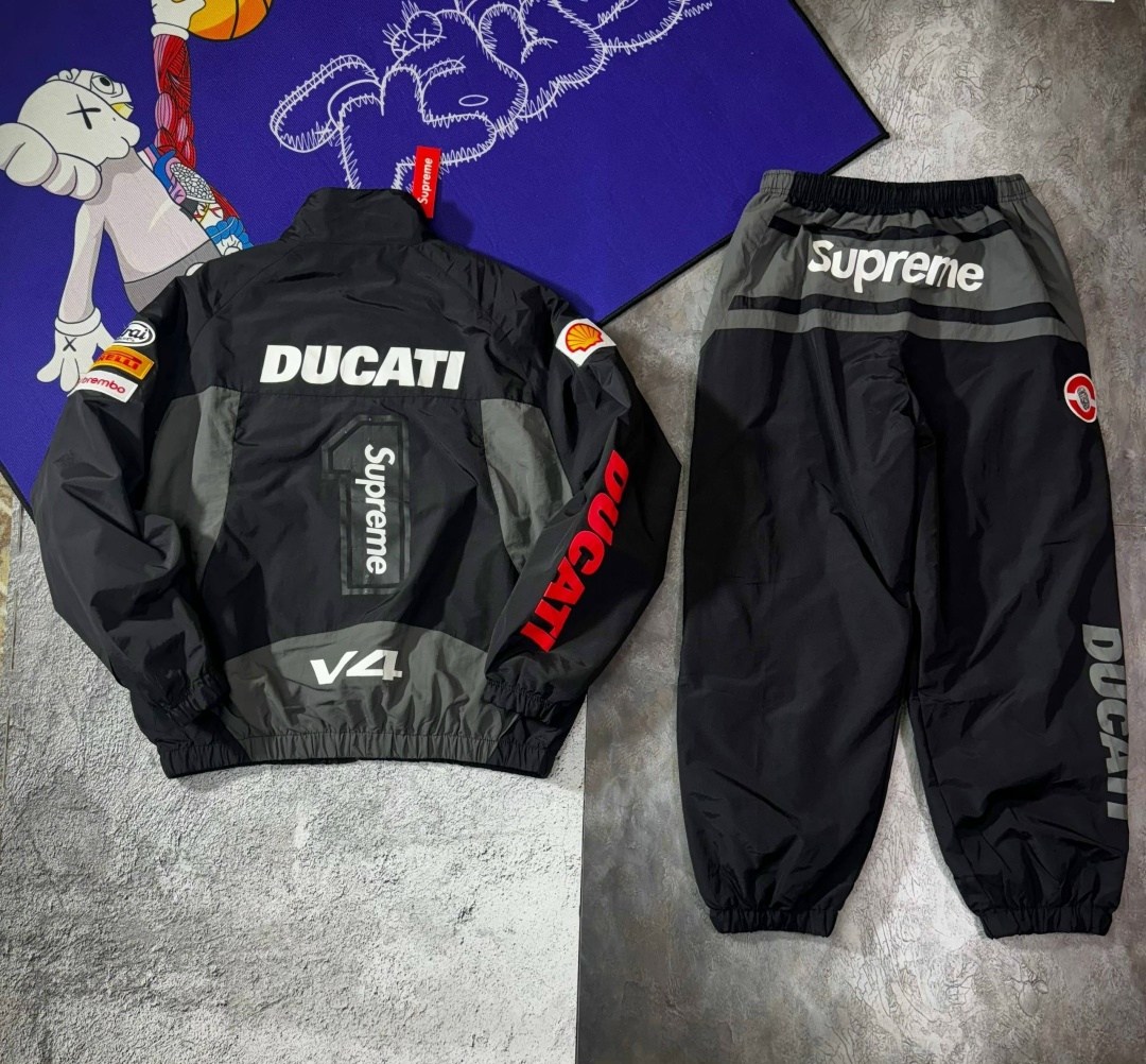 supreme supreme,ветровка supreme,куртка supreme,ветровка supreme черный,supreme