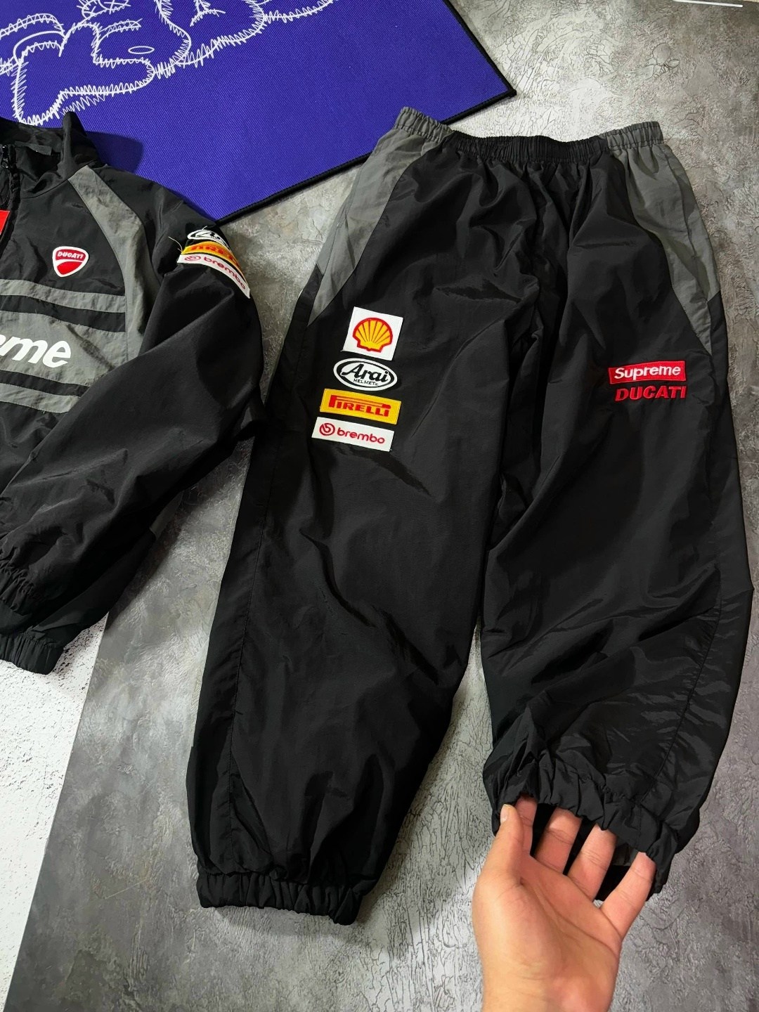 supreme supreme,ветровка supreme,куртка supreme,ветровка supreme черный,supreme