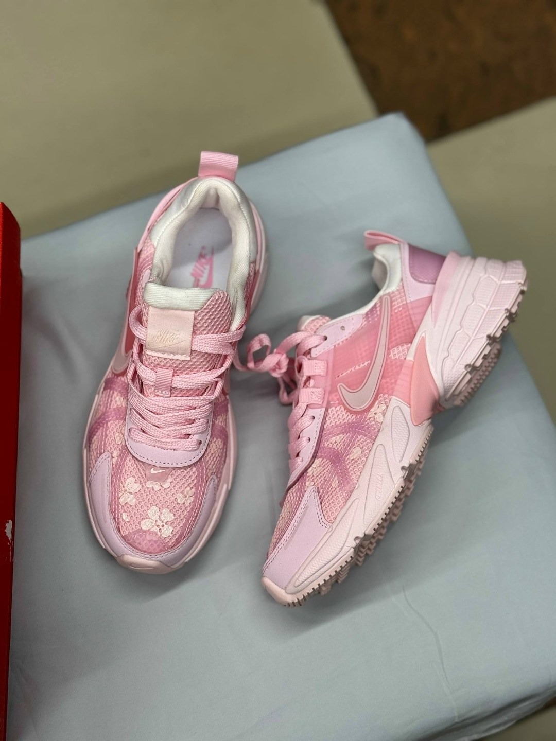 женские кроссовки nike,nike v2k run женские беговые кроссовки,кроссовки,женские кроссовки,nike розовые кроссовки
