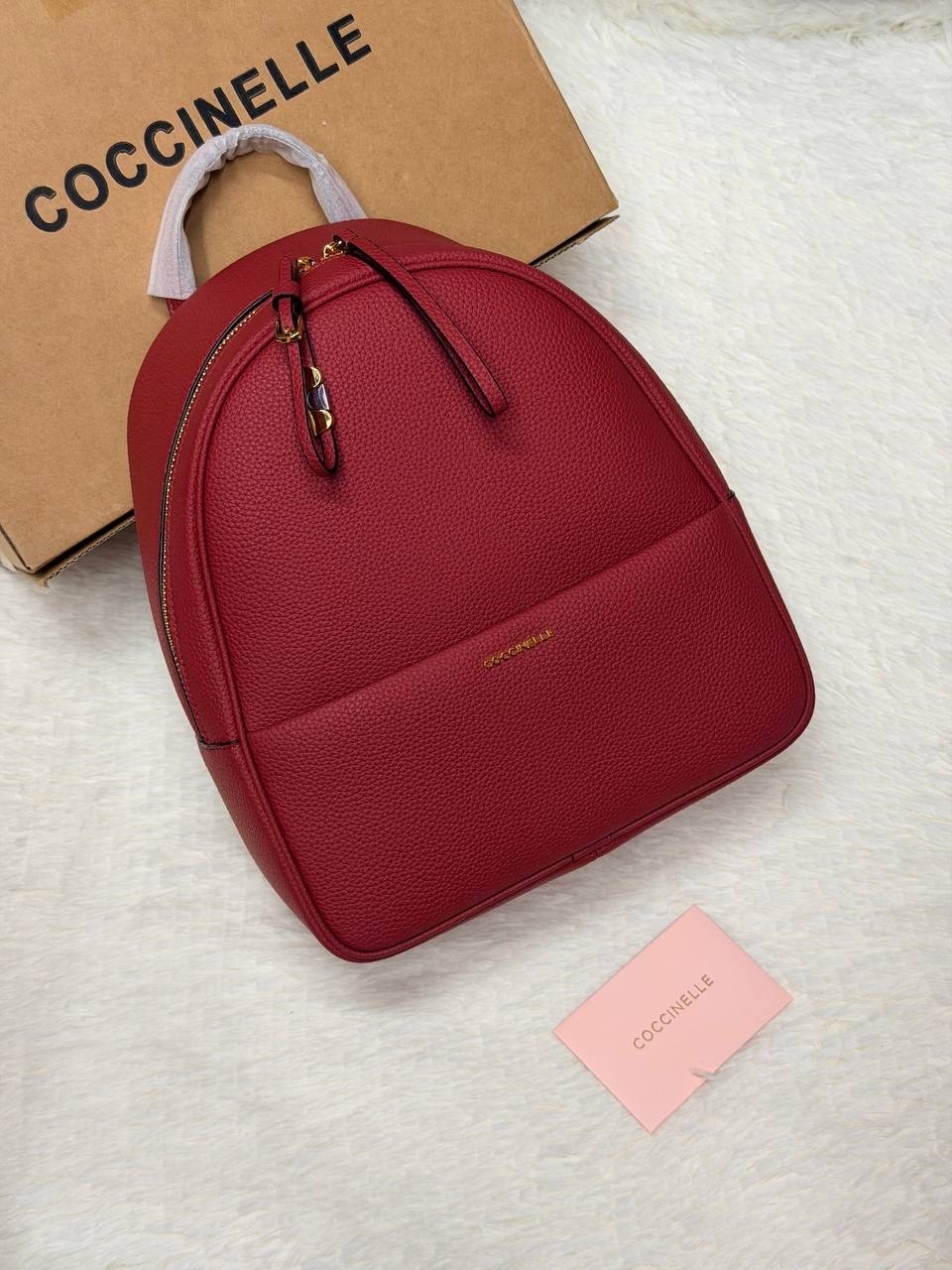 рюкзак coccinelle,женский рюкзак,бежевый рюкзак,рюкзаки,кожаные рюкзаки