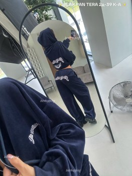 Костюм