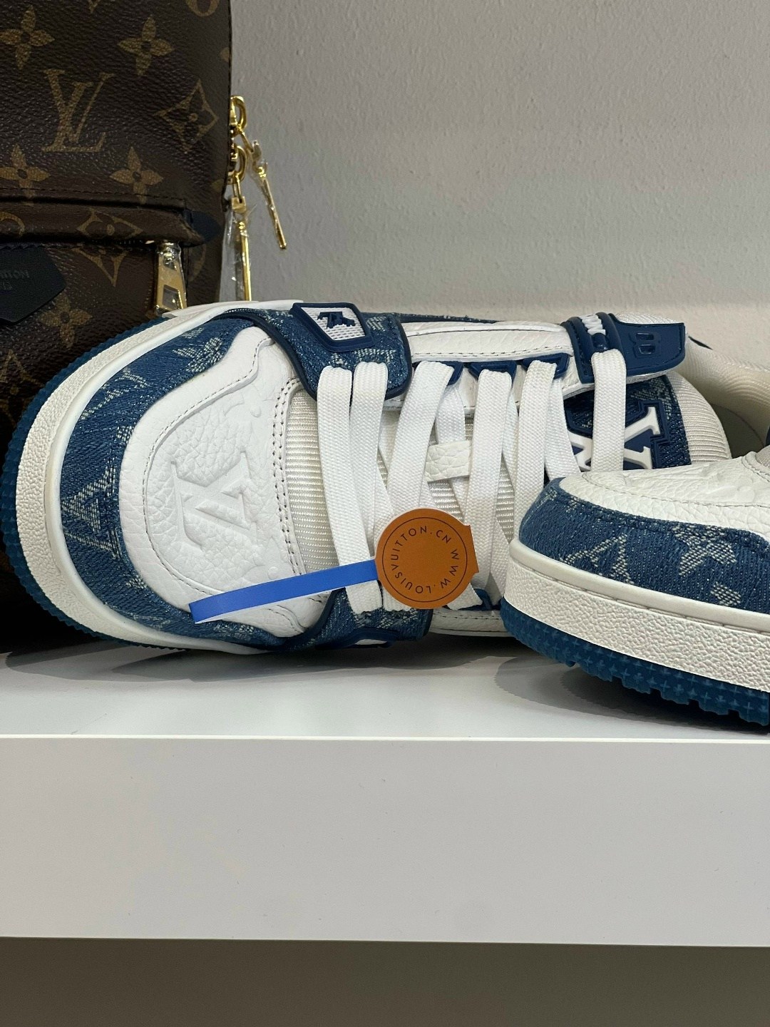 кроссовки louis vuitton trainer,кроссовки louis vuitton,louis vuitton trainer,кроссовки louis vuitton trainer: джинс. синий/белый,луи виттон кроссовки мужские оригинал