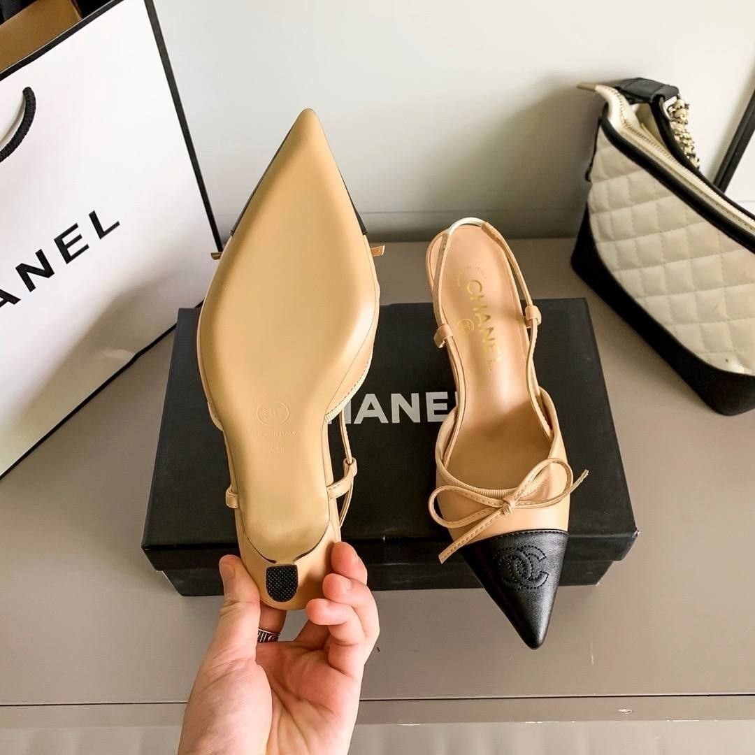 босоножки шанель бежевые,туфли chanel,босоножки chanel,босоножки шанель,черно бежевые туфли шанель