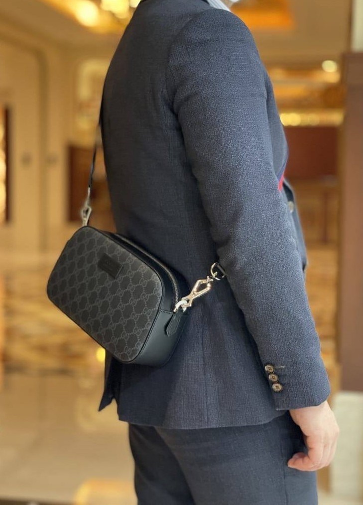 мужская сумка через плечо gucci,gucci сумка,сумка gucci мужская,сумка мужская гуччи,gucci сумка через плечо