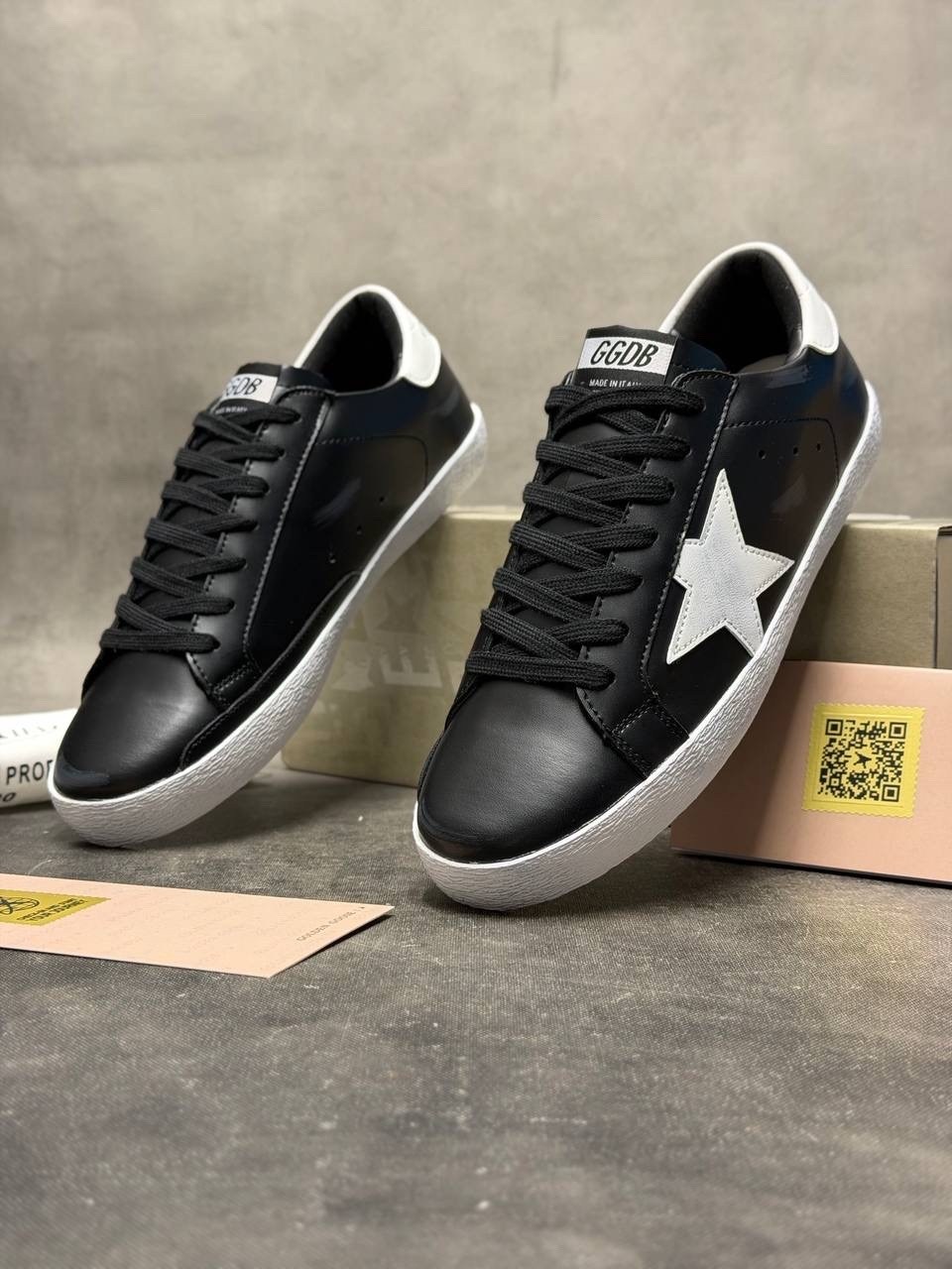golden goose deluxe brand черные кожаные кеды superstar с белой звездой,golden goose кеды hi star на платформе черный,кроссовки golden goose superstar black white,,golden goose deluxe brand черны