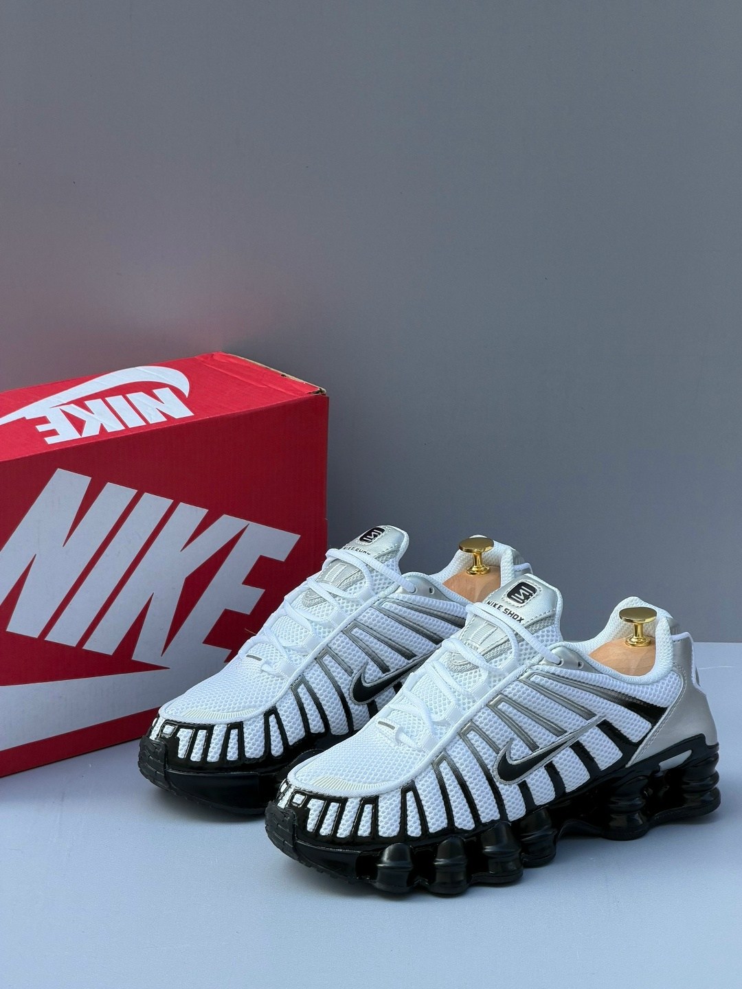 nike shox tl white metallic silver,кроссовки nike shox tl,кроссовки nike,nike shox,кроссовки мужской nike