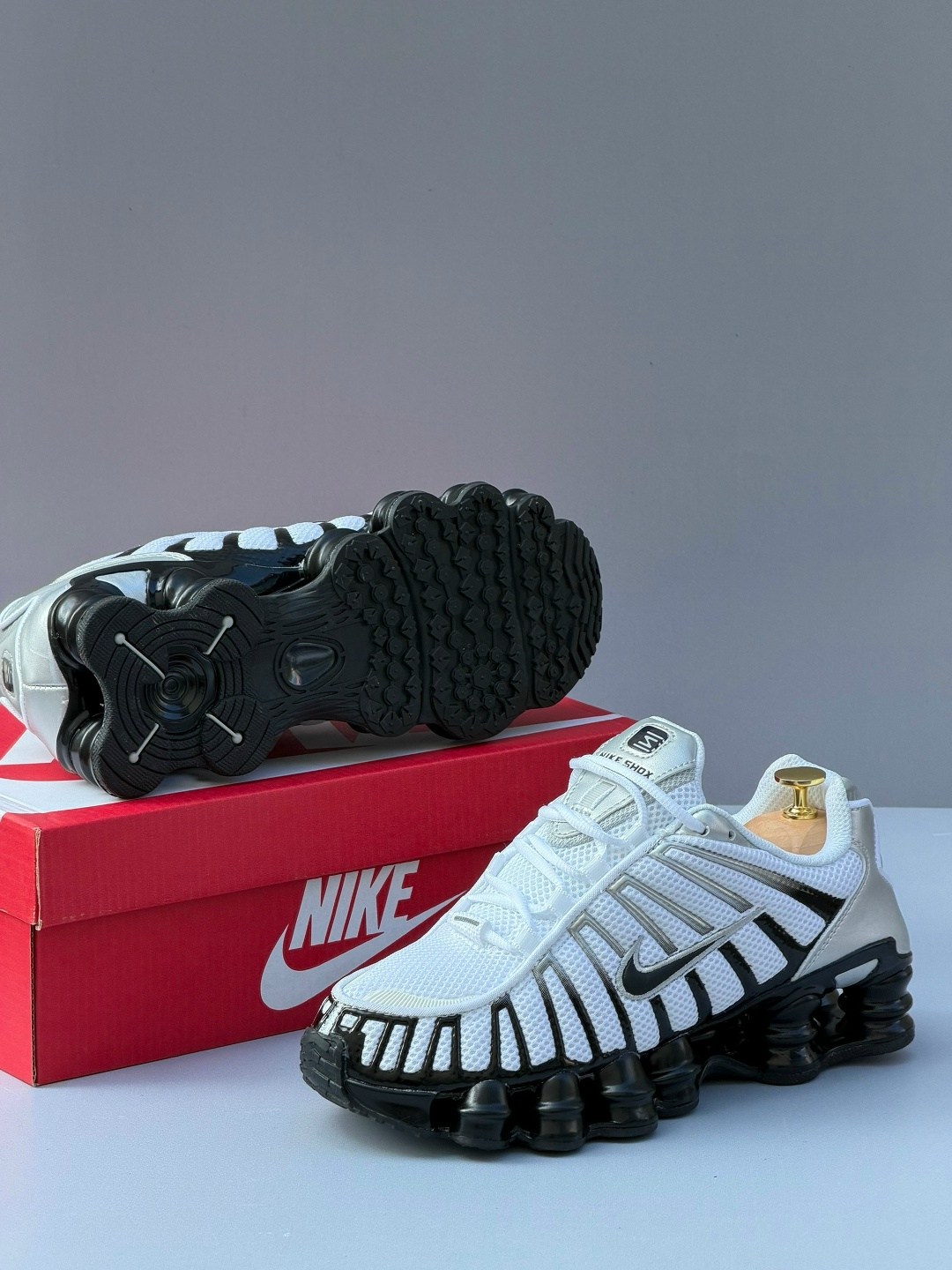 nike shox tl white metallic silver,кроссовки nike shox tl,кроссовки nike,nike shox,кроссовки мужской nike
