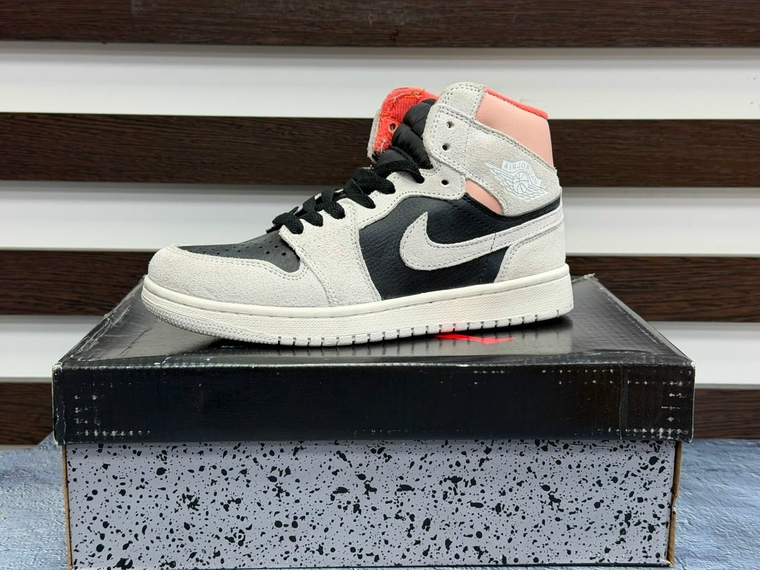 женские кроссовки nike air jordan 1 mid,кроссовки женские nike air jordan 1,nike air jordan 1 mid,nike air jordan 1,air jordan 1 high zoom pink glaze