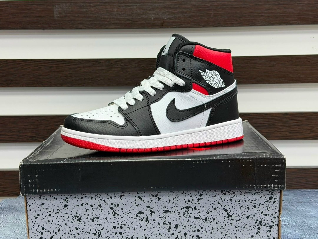 женские кроссовки nike air jordan 1 mid,кроссовки женские nike air jordan 1,nike air jordan 1 mid,nike air jordan 1,air jordan 1 high zoom pink glaze