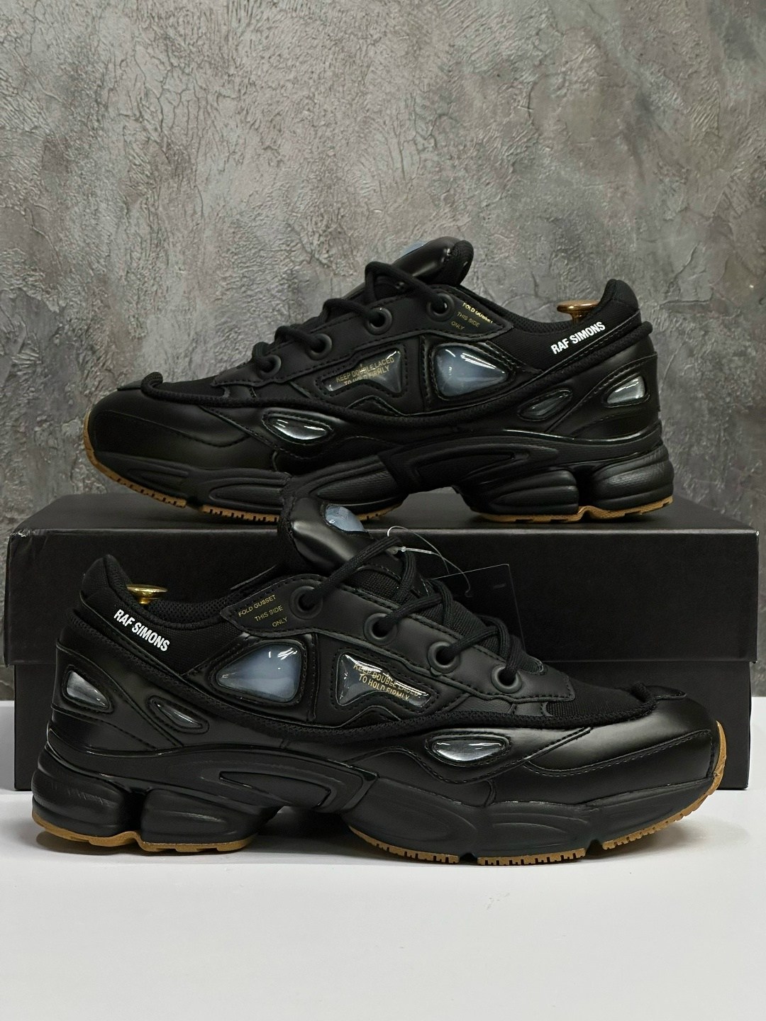 adidas raf simons ozweego,adidas raf simons ozweego 3,кроссовки adidas raf simons x ozweego 3 black corn черный,adidas raf simons ozweego 2,raf simons x adidas ozweego 3 black corn bb6741