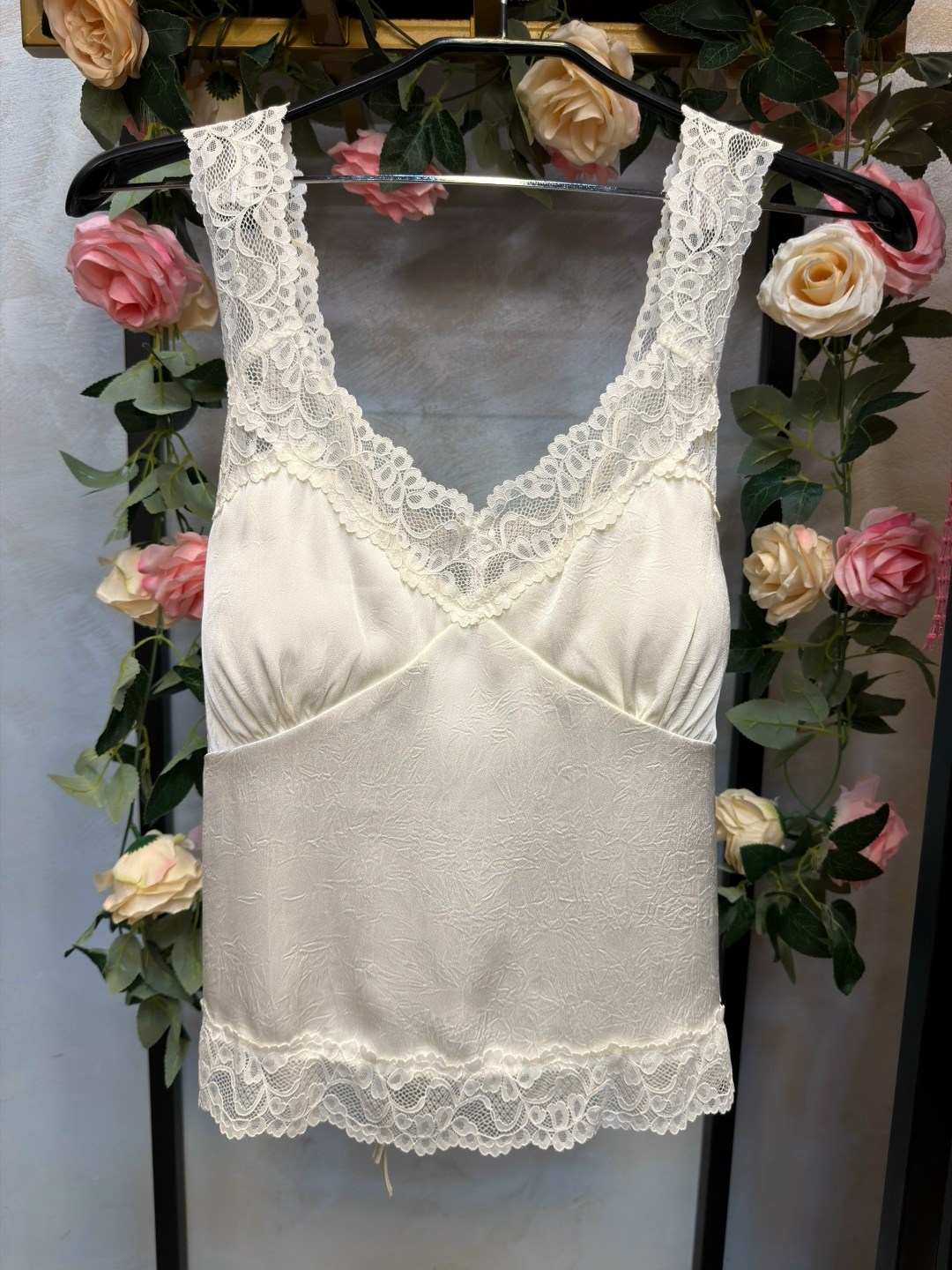 пижама с кружевом,комплект пижама,пижама женская,пижама женская шелковая с шортами,кружевная пижама