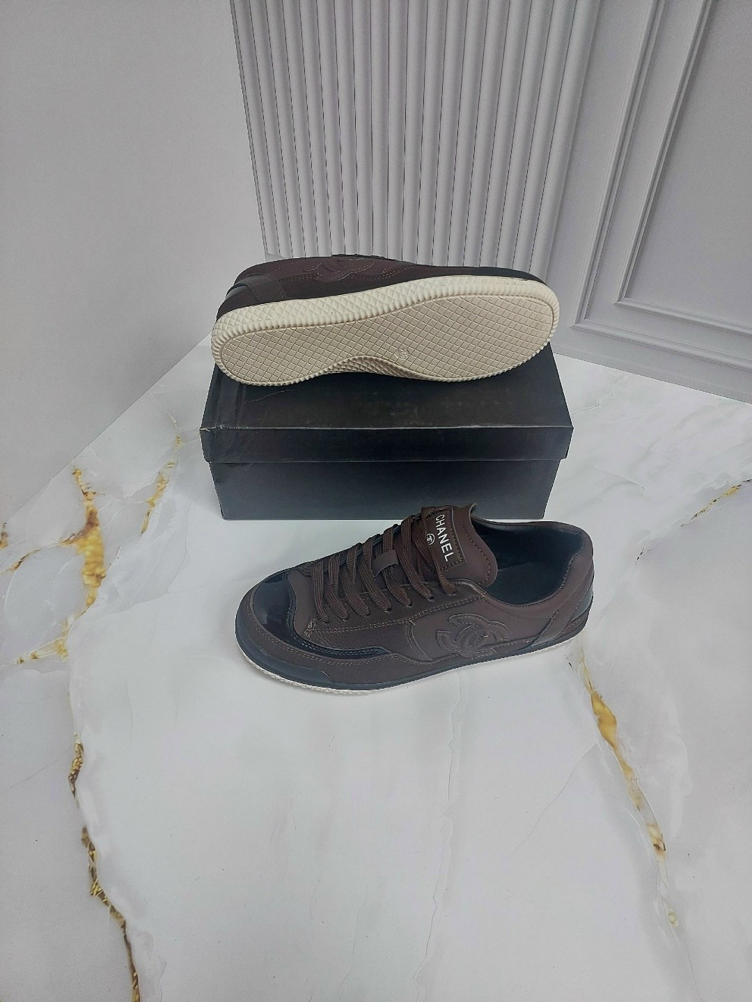 женские кроссовки chanel,кроссовки chanel,женские кеды chanel,кеды chanel,кроссовки кожаные chanel