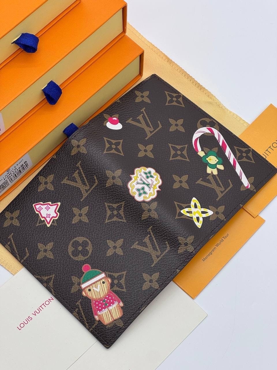 обложка на паспорт louis vuitton,louis vuitton кошелек,чехол на паспорт луи виттон,louis vuitton кошелек louis vuitton,обложка на паспорт louis vuitton bms-138478