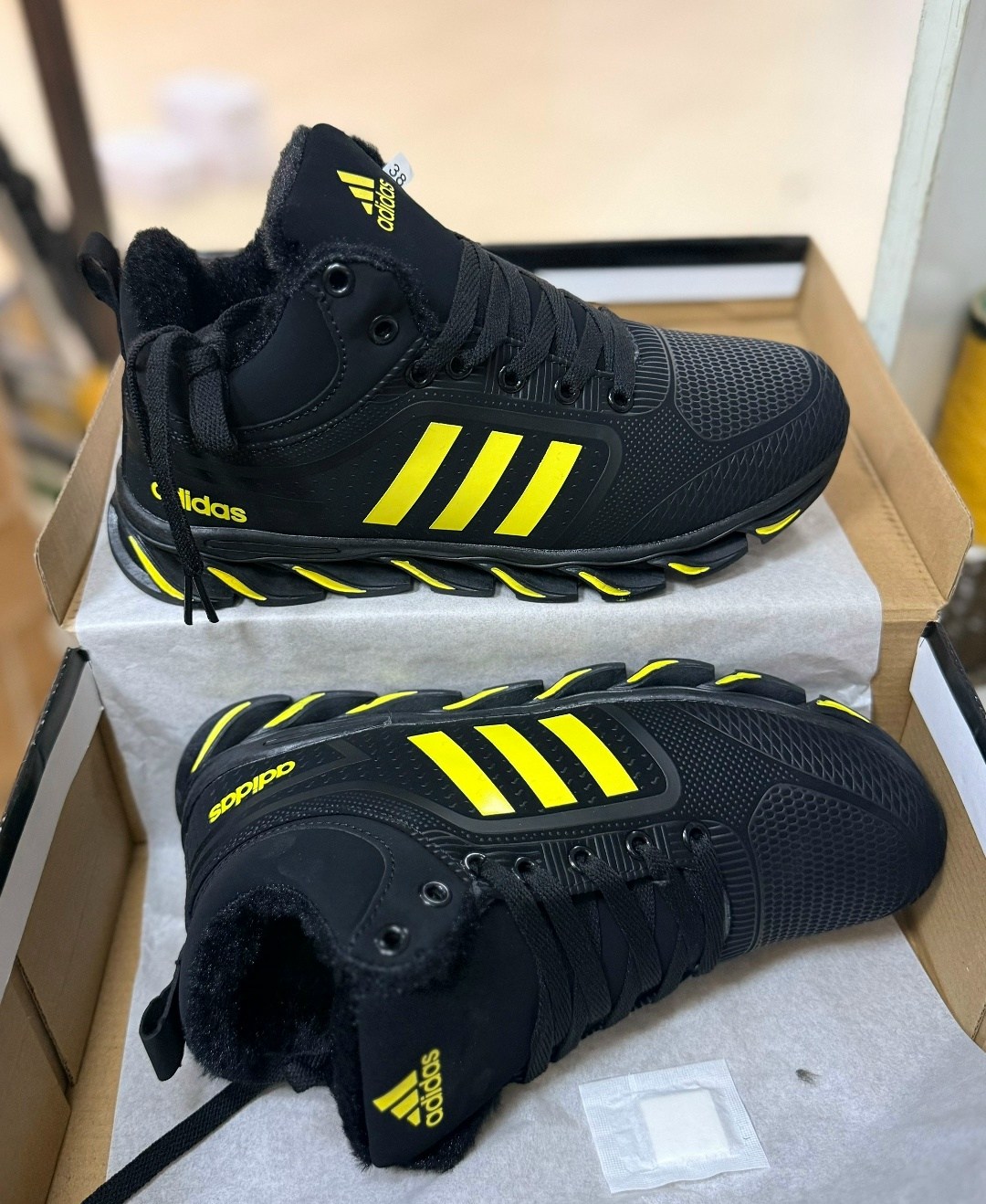 кроссовки мужские зимние adidas,зимние кроссовки adidas,зимние кроссовки адидас оригинал,кроссовки адидас мужские зимние,кроссовки мужские зимние