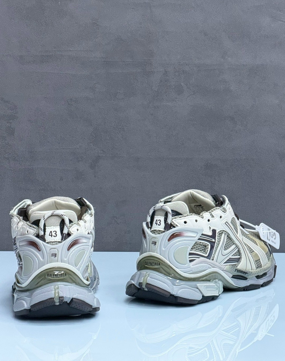 кроссовки balenciaga,кроссовки balenciaga runner 2.0 beige,мужские кроссовки balenciaga runner черный серый,кроссовки мужские balenciaga,кроссовки balenciaga runner