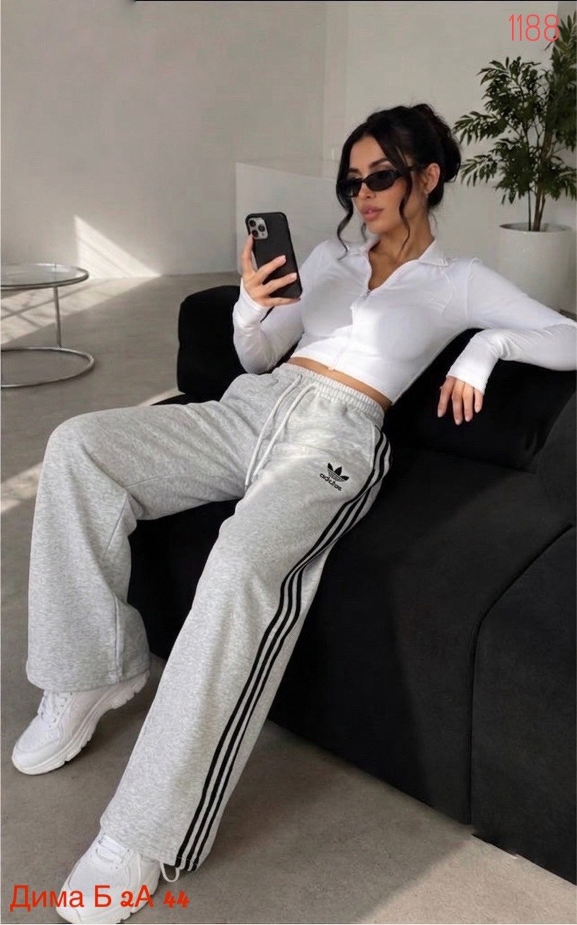 спортивные брюки adidas originals коричневый,спортивные штаны широкие,спортивные штаны женские,брюки женские спортивные,штаны широкие