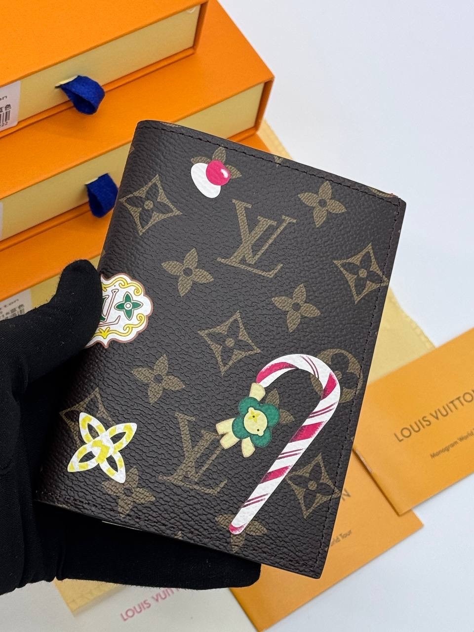 обложка на паспорт louis vuitton,louis vuitton кошелек,чехол на паспорт луи виттон,louis vuitton кошелек louis vuitton,обложка на паспорт louis vuitton bms-138478