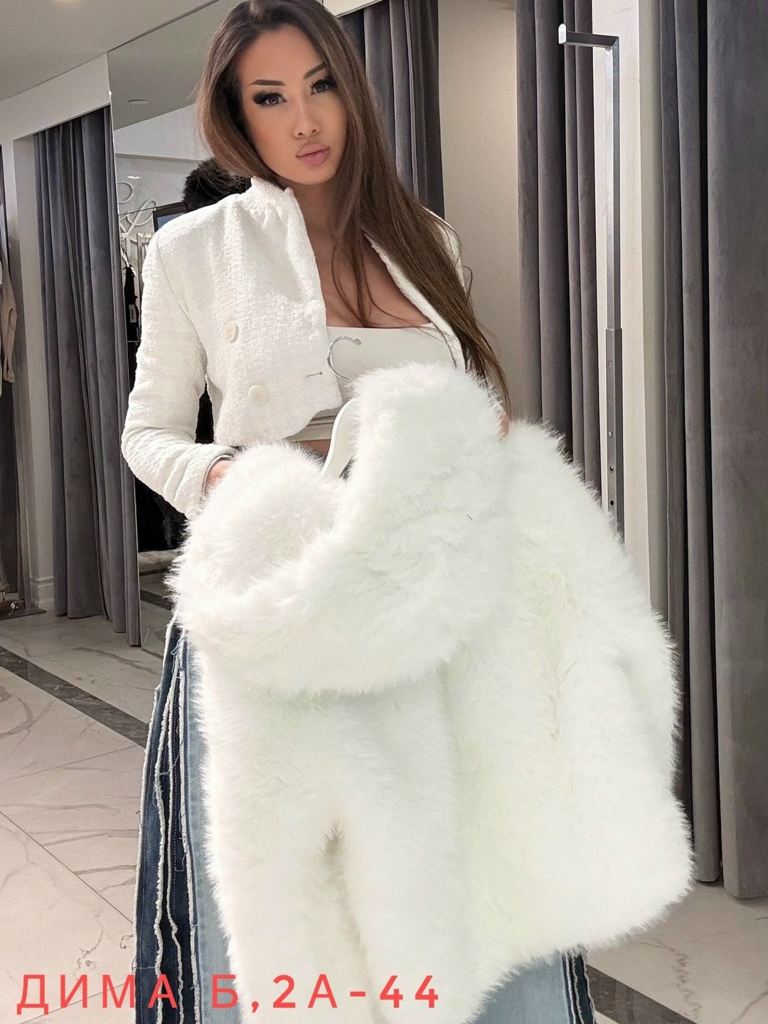 шуба с капюшоном из эко песца romana furs,шуба из меха финского песца с капюшоном белая,белая шуба из ламы с капюшоном,шуба белая,меховая куртка