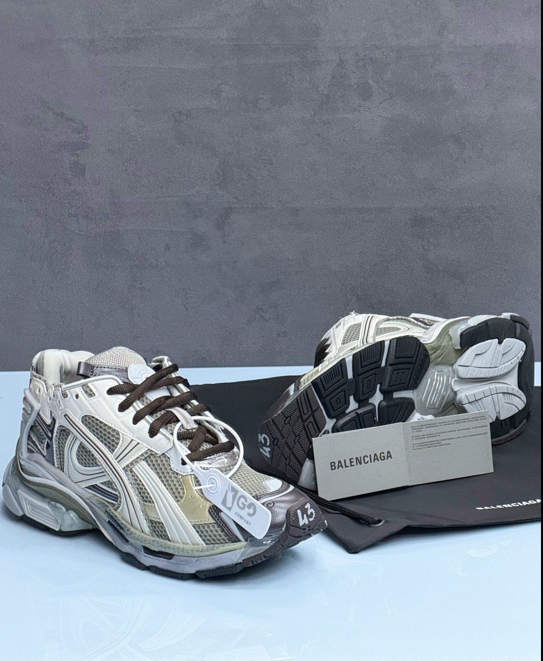 кроссовки balenciaga,кроссовки balenciaga runner 2.0 beige,мужские кроссовки balenciaga runner черный серый,кроссовки мужские balenciaga,кроссовки balenciaga runner