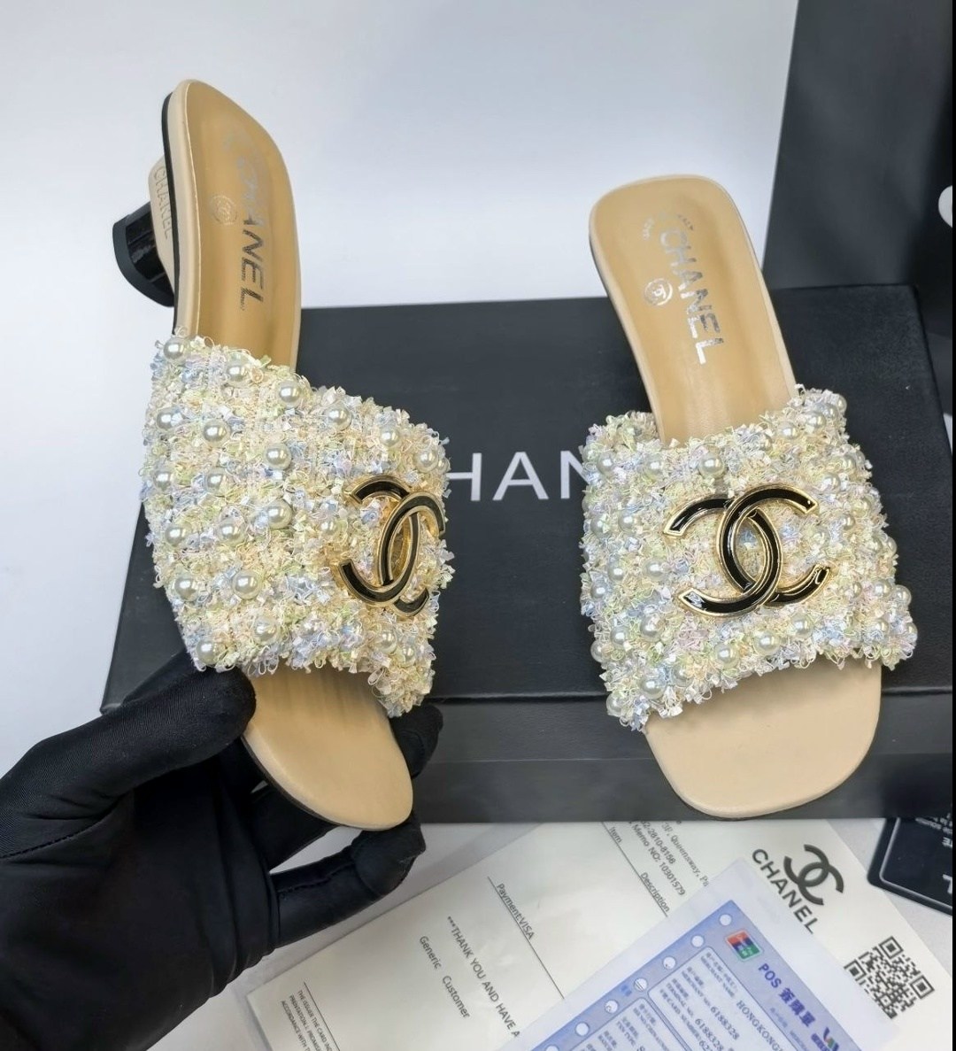 босоножки chanel,тапочки женские chanel,тапочки chanel,сандалии chanel,шлепанцы chanel
