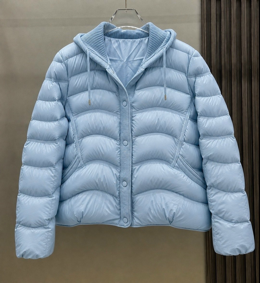 пуховик moncler,пуховик женский,пуховик с капюшоном,куртка женская,куртка пуховик