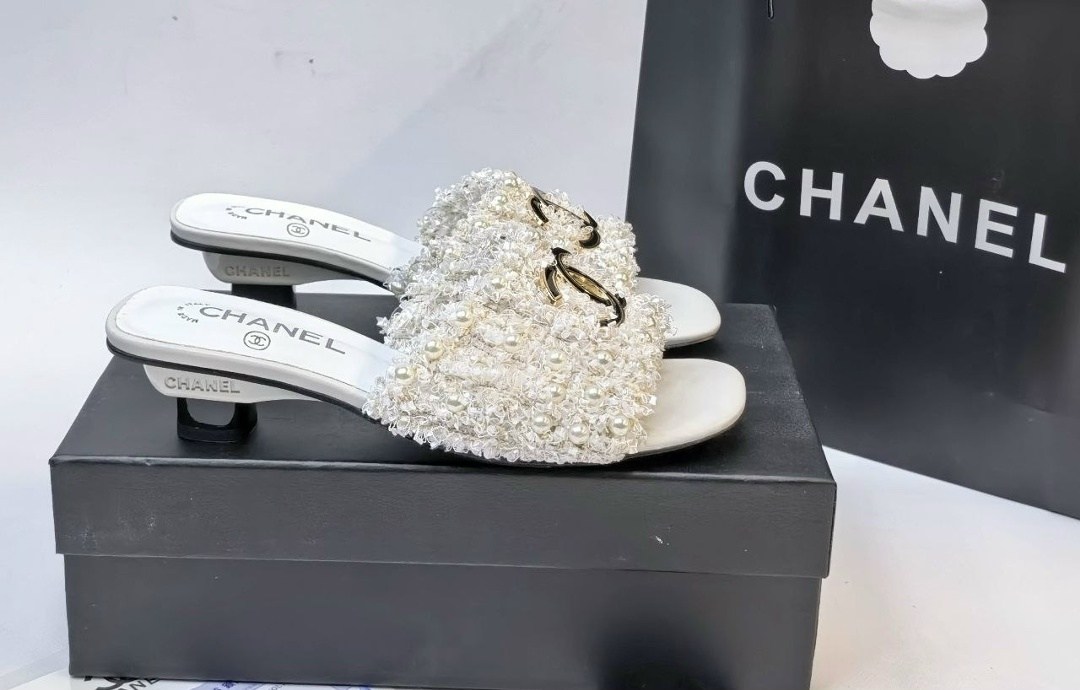 босоножки chanel,тапочки женские chanel,тапочки chanel,сандалии chanel,шлепанцы chanel